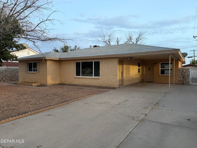 Photo - 8104 Dempsey Ave