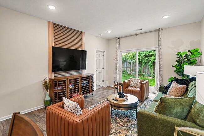 Photo - New Modern Duplex | 2 Bed, 2 Bath | Cincinnati