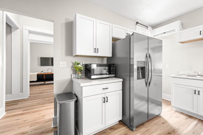 Photo - 639 Maple St Unit ID1397947P