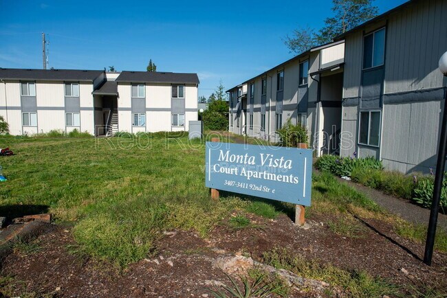 3411 92nd St S Unit 17