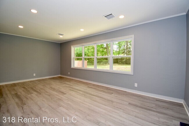 Photo - 2 br, 1.5 bath House - 1309 Robinette Dr.