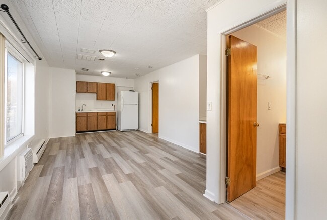 Photo - Cozy Efficiency Apartment in Midland $800 per Month Utilities included!