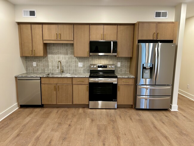 Photo - 131 W Anderson Ave