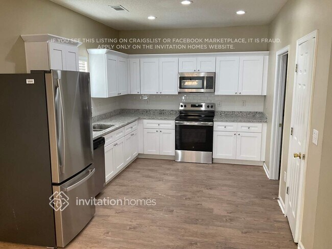 Photo - 2104 Palatine Pl