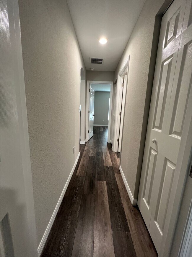 Photo - Lovely 3 Bedroom, 2 Bathroom Home in Ocala!!!