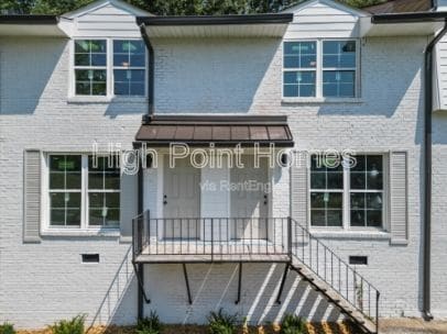 Photo - 400 Gallery Ln