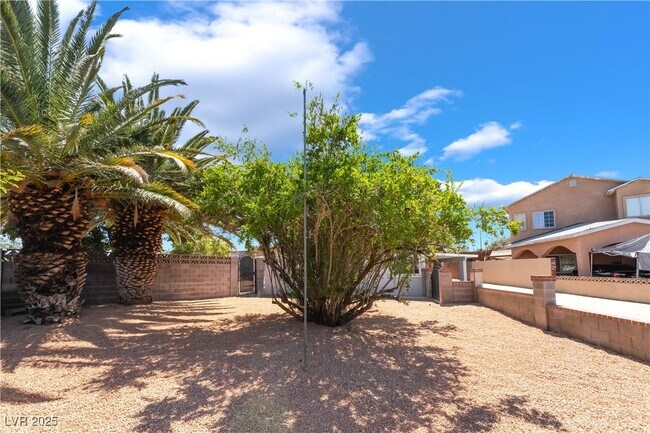 Photo - 2749 Del Mar Pl