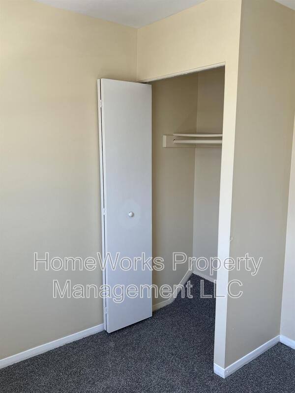 Photo - 462 Norvelle Ct