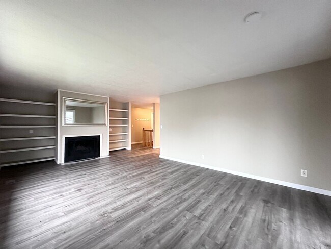 Photo - Single Family Home in Beaverton, OR 6 Beds 3 Baths w/ Double Car Garage!