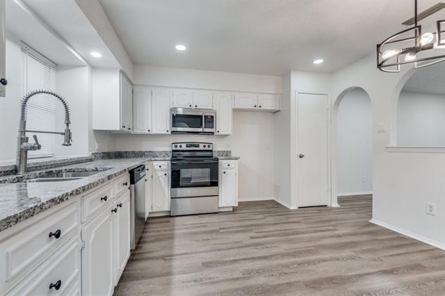 Photo - 2308 W Oakdale Rd