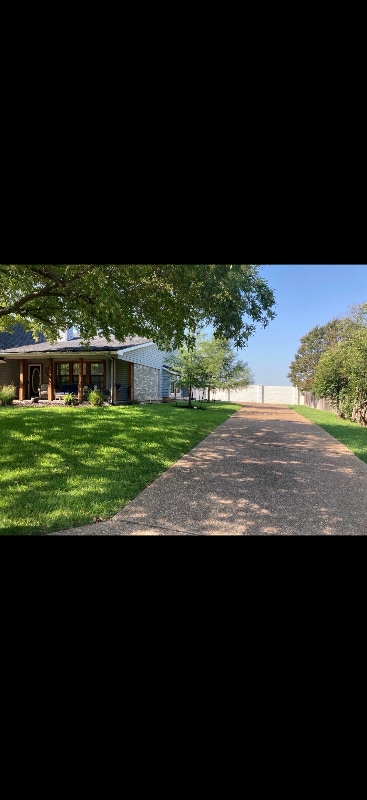 Photo - 1506 Oak Hollow Dr