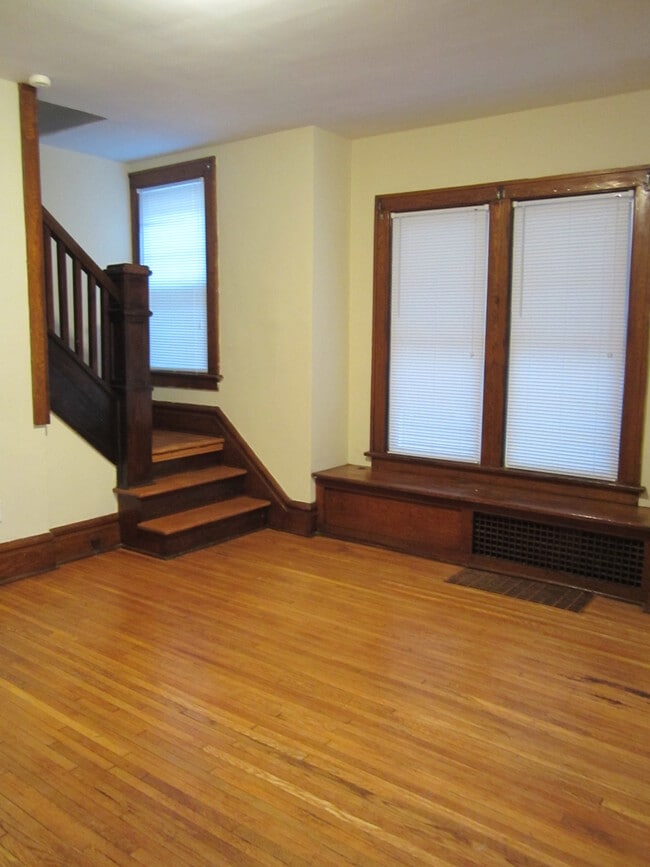 Photo - 2444 Deming Ave