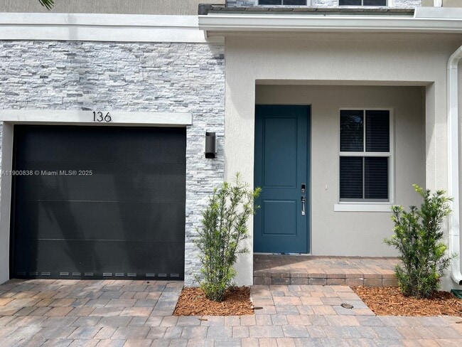 Photo - 136 SW 170th Ave