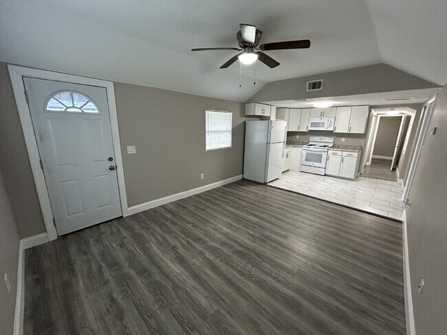 Photo - 1830 48th St S Unidad 2