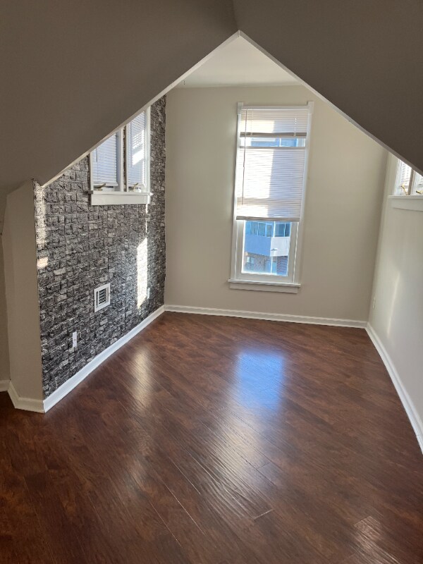 Photo - 241 E 9th St Unit 8