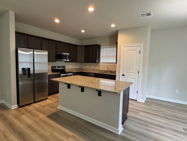 Photo - Like New - Home for Rent in Denham Springs