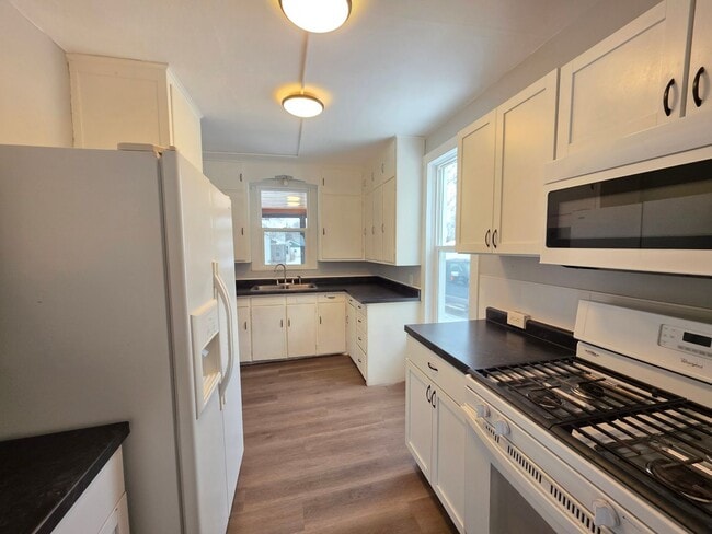 Photo - 4 Bed 1.5 Bath Single Family Home in Nekoosa