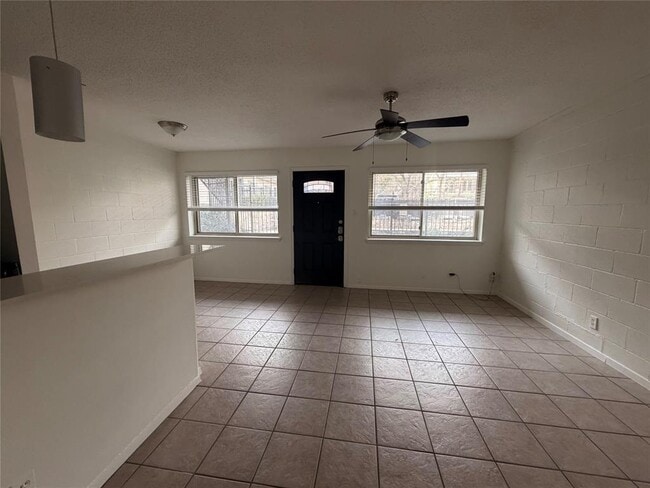 Photo - 1202 Newning Ave Unit 105