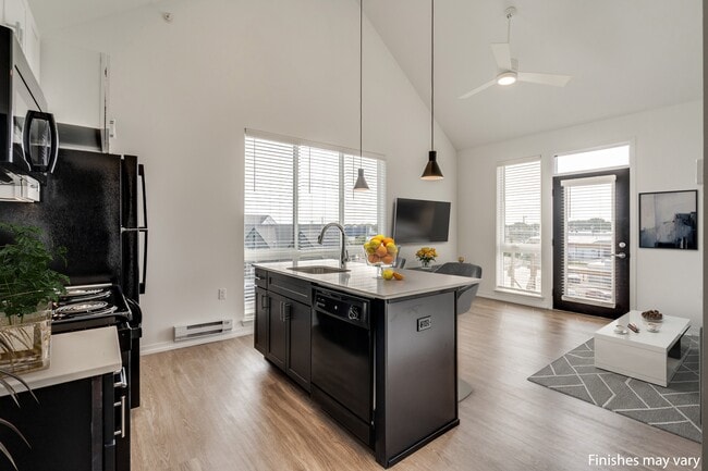 Uptown Square Apartments