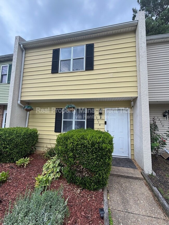 Building Photo - 12714 Woodside Ln Rental