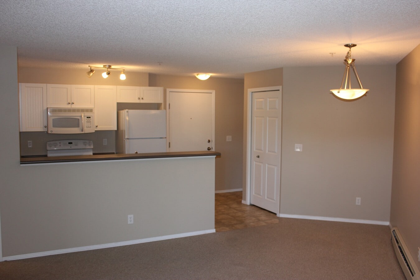 Photo - 8-1228 Bridlecrest Dr SW