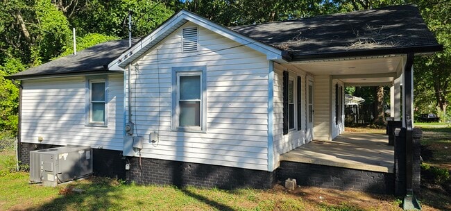 Photo - 1040 East Dr