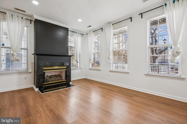 Photo - 8 Crusader Ct