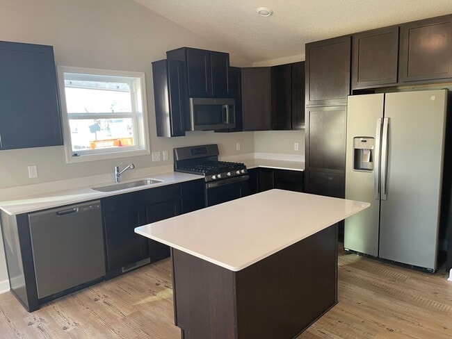 Photo - 8163 187th St W