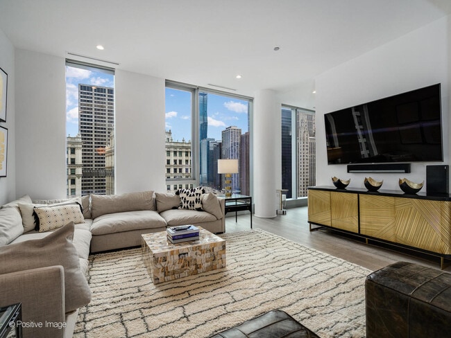 Photo - 403 N Wabash Ave Unit 15A