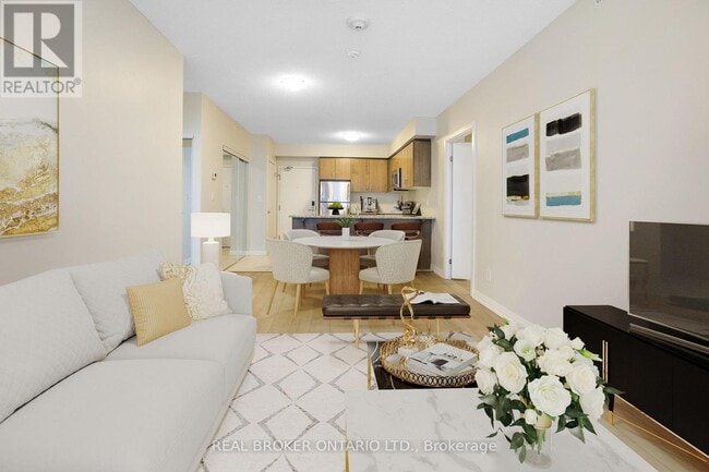Photo - 53 Arthur St S Unit 802