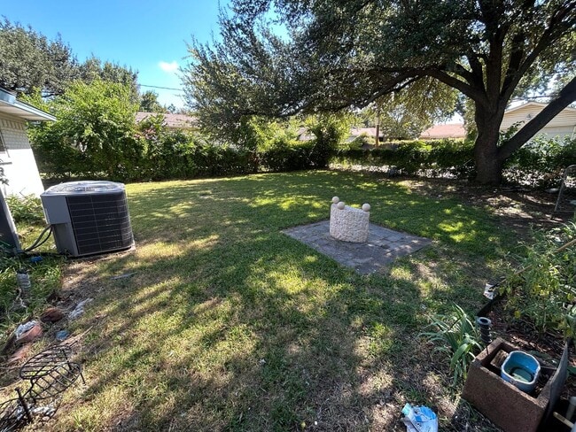 Photo - 3734 Clubway Ln