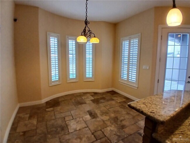 Photo - 12 Hampton Ave