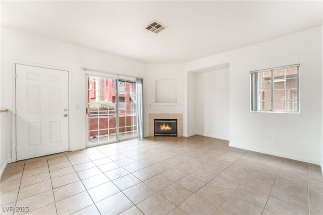 Photo - 4730 E Craig Rd Unit 1115