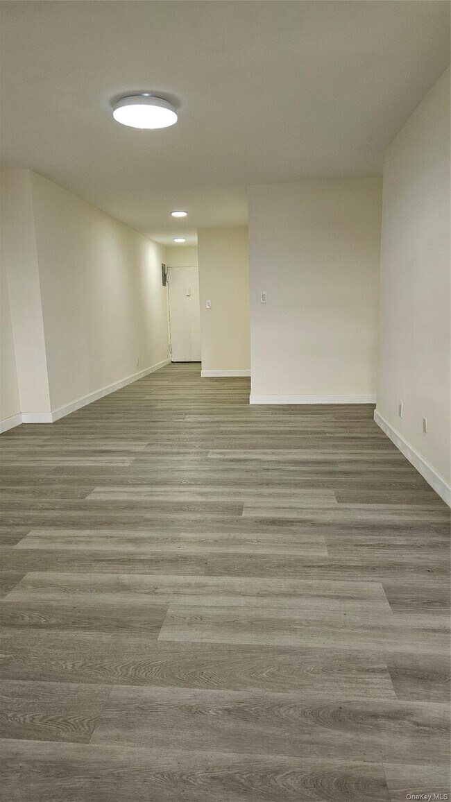 Photo - 42-55 Colden St Unit 16P