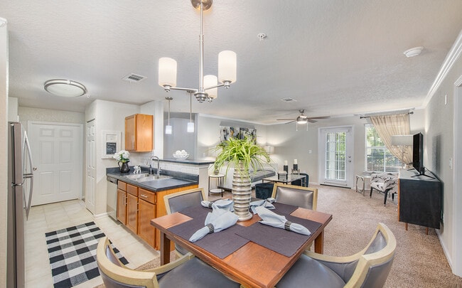 Building Photo - MAA Sam Ridley