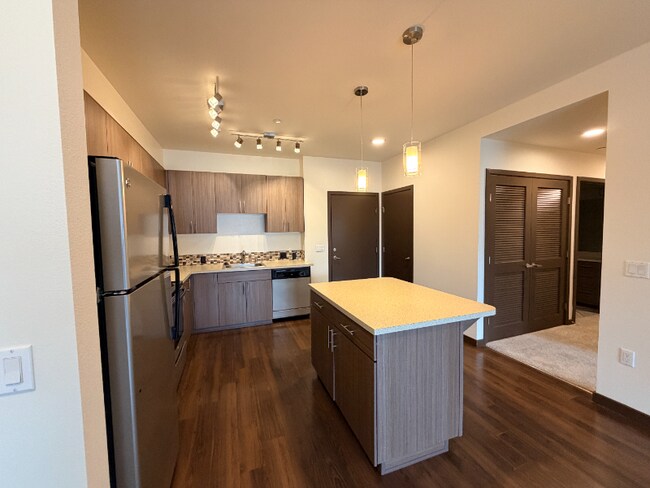 Photo - 580 8th Ave NE Unit 313