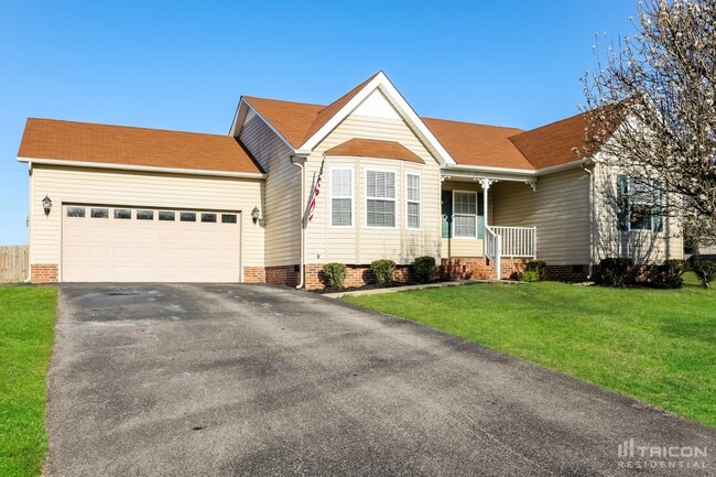 Building Photo - 1605 Mary Ct