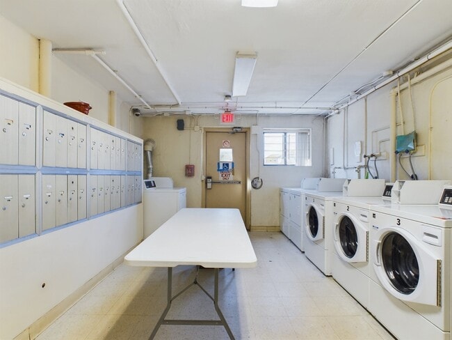 Photo - 18 Glencoe St Unidad 23 Rental