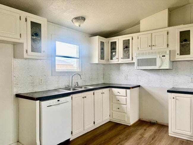 150 Private Road 1610