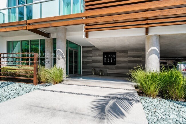 Photo - 1215 West Dr Unit 204