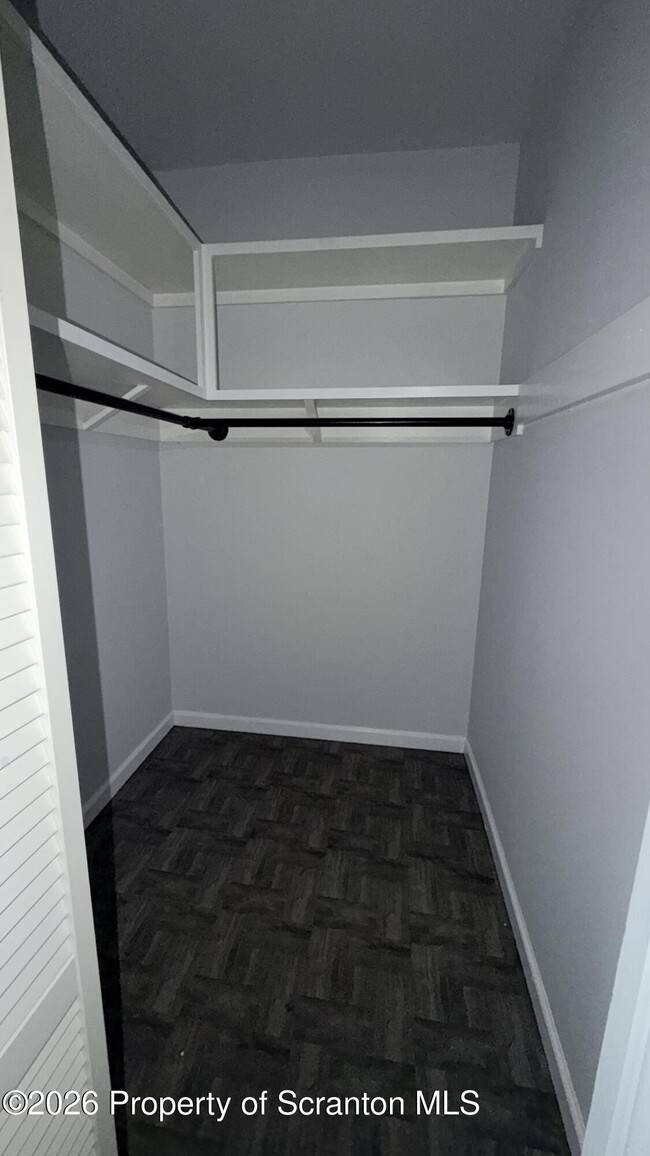 Photo - 641 E Elm St