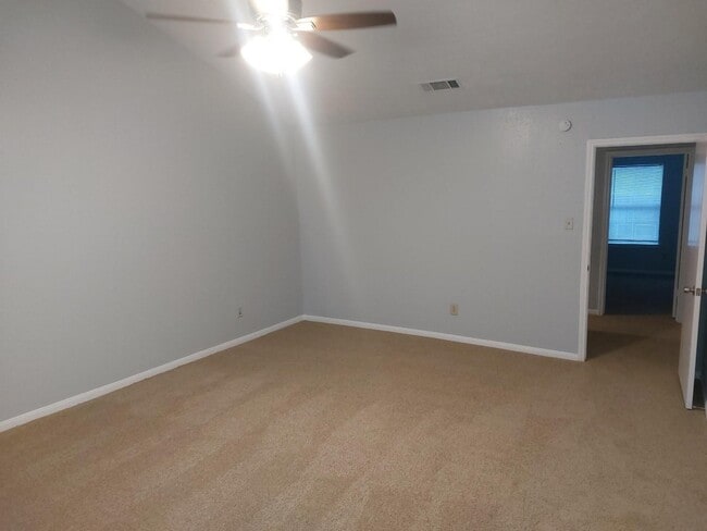 Photo - 1846 Hollister St Unidad 6