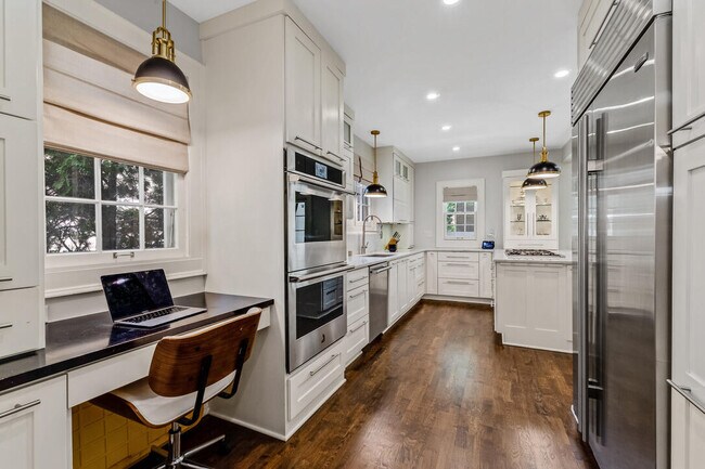 Photo - 5062 N Larkin St
