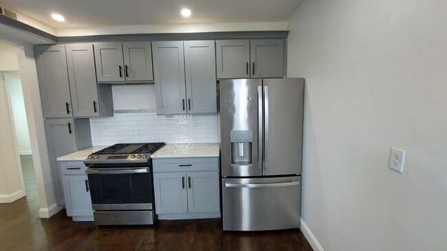 Photo - 69 Mora St