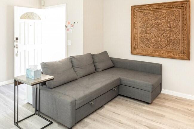 31208 Camino Del Este