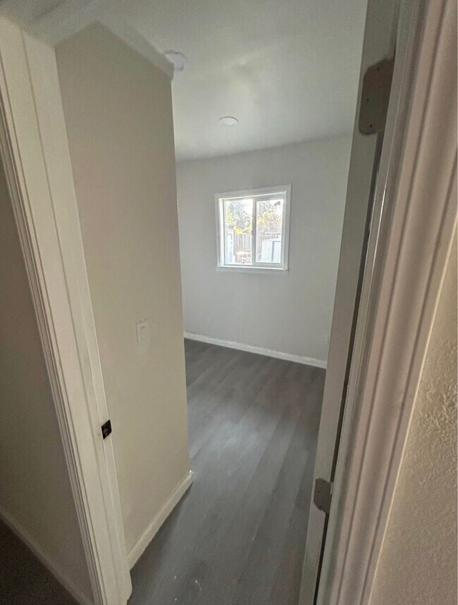 Photo - 150 Merrill Dr