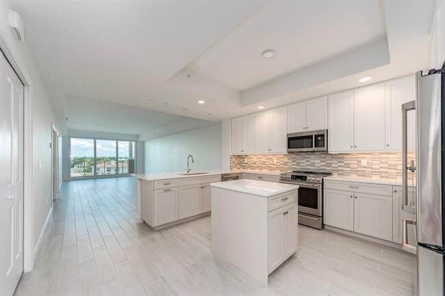 Photo - 125 Island Way Unit 504