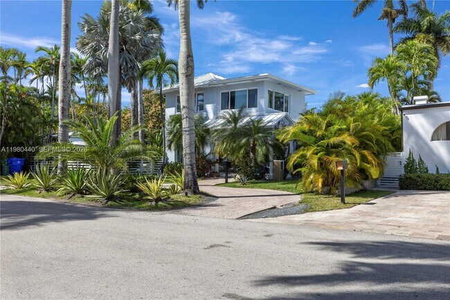 Photo - 1121 NE 85th St