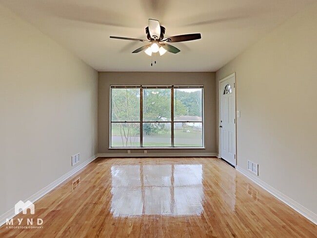 Photo - 804 27th Ave N