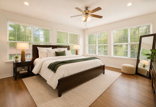 Photo - 211 Shenandoah Dr